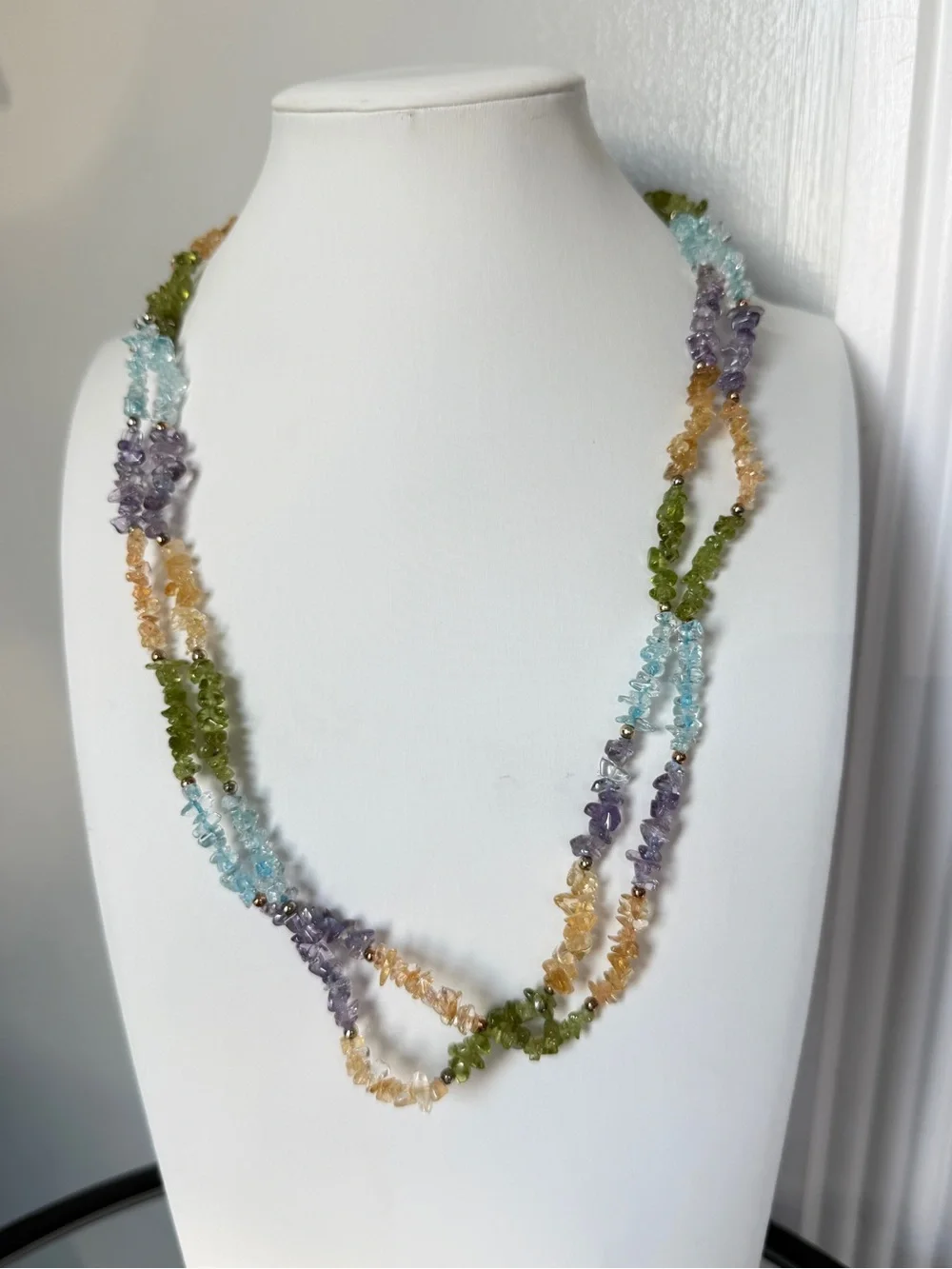 22” citrine, aquamarine, amethyst, peridot chip necklace w/ gold box clasp!